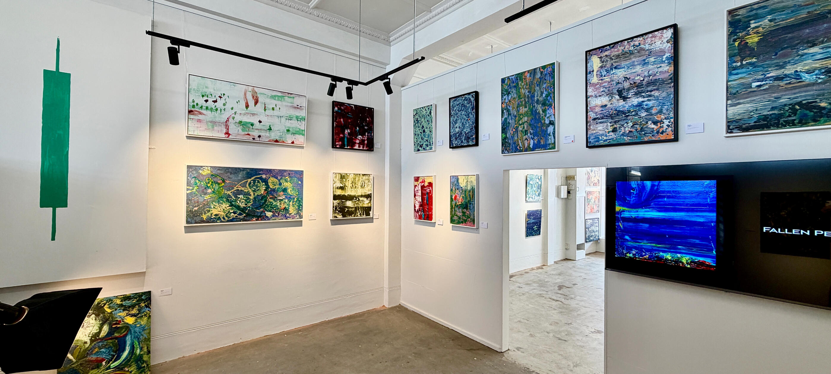 Stock Room (Green Candle)